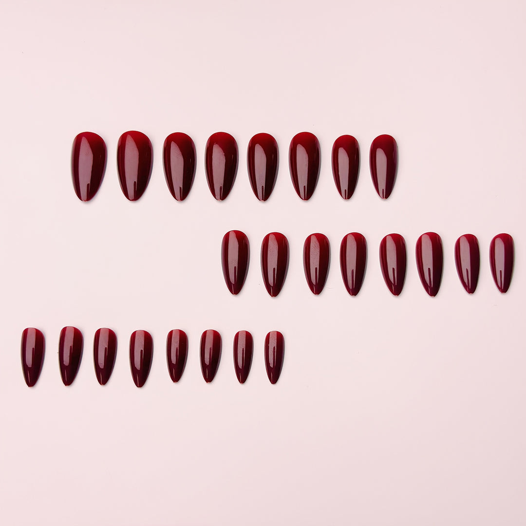 Artificial nails with shiny stiletto design Kalsten