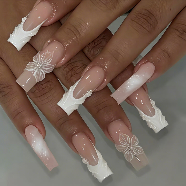 Elegant Floral Press-On Nail Art Kalsten