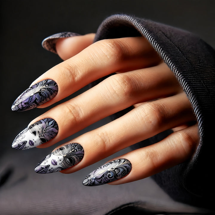 Creatively designed nail art Kalsten