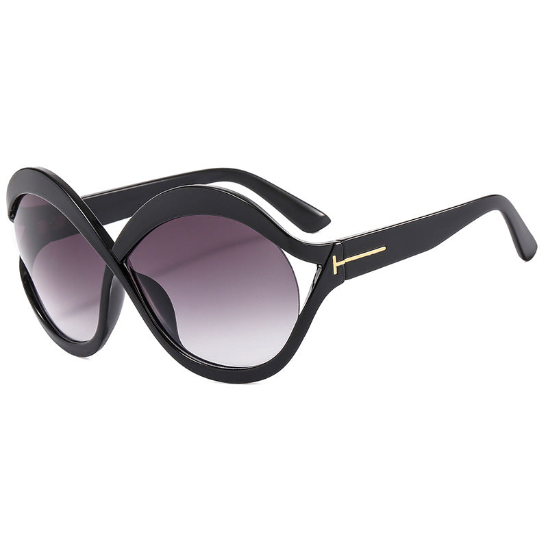 Women's extravagant Cat-Eye sunglasses with curved frame Kalsten