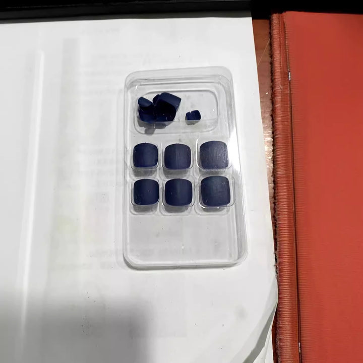 Smooth Matte Press-On Nail Set Kalsten