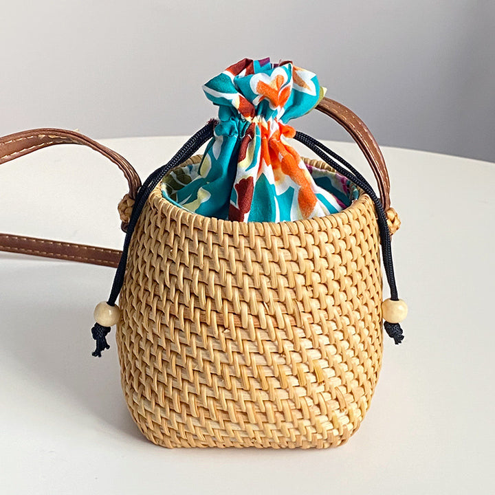 Handwoven basket with leather handle Kalsten
