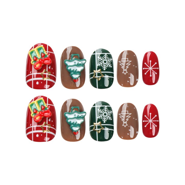 Artistic Christmas nail art with festive design Kalsten