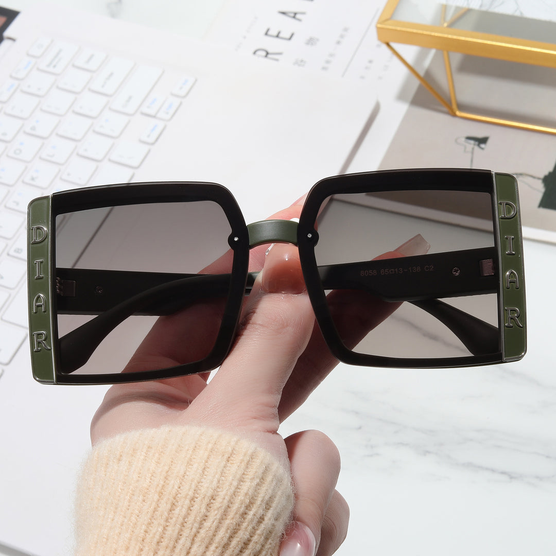 Women's sunglasses in modern square design Kalsten