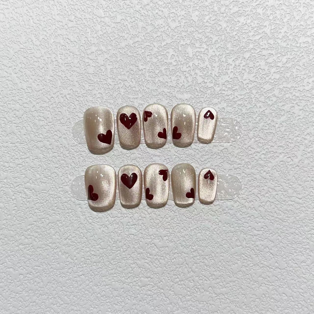 Heart-Patterned Press-On Nail Art Set Kalsten