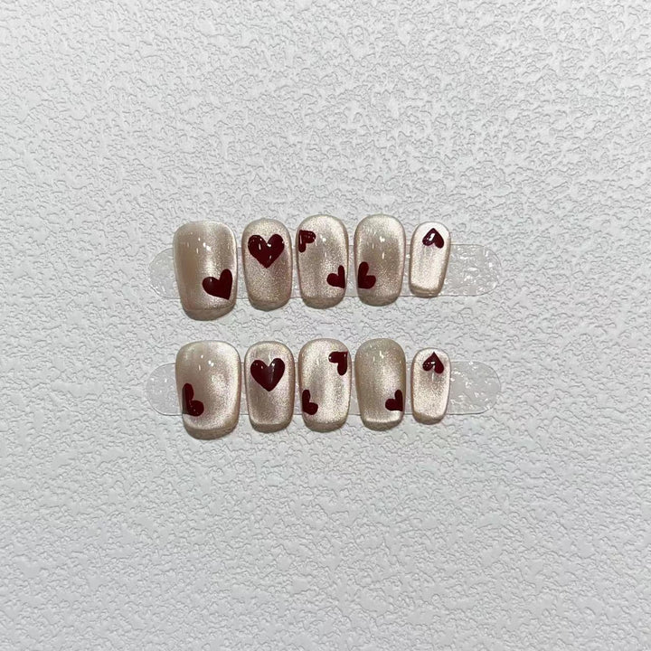 Heart-Patterned Press-On Nail Art Set Kalsten