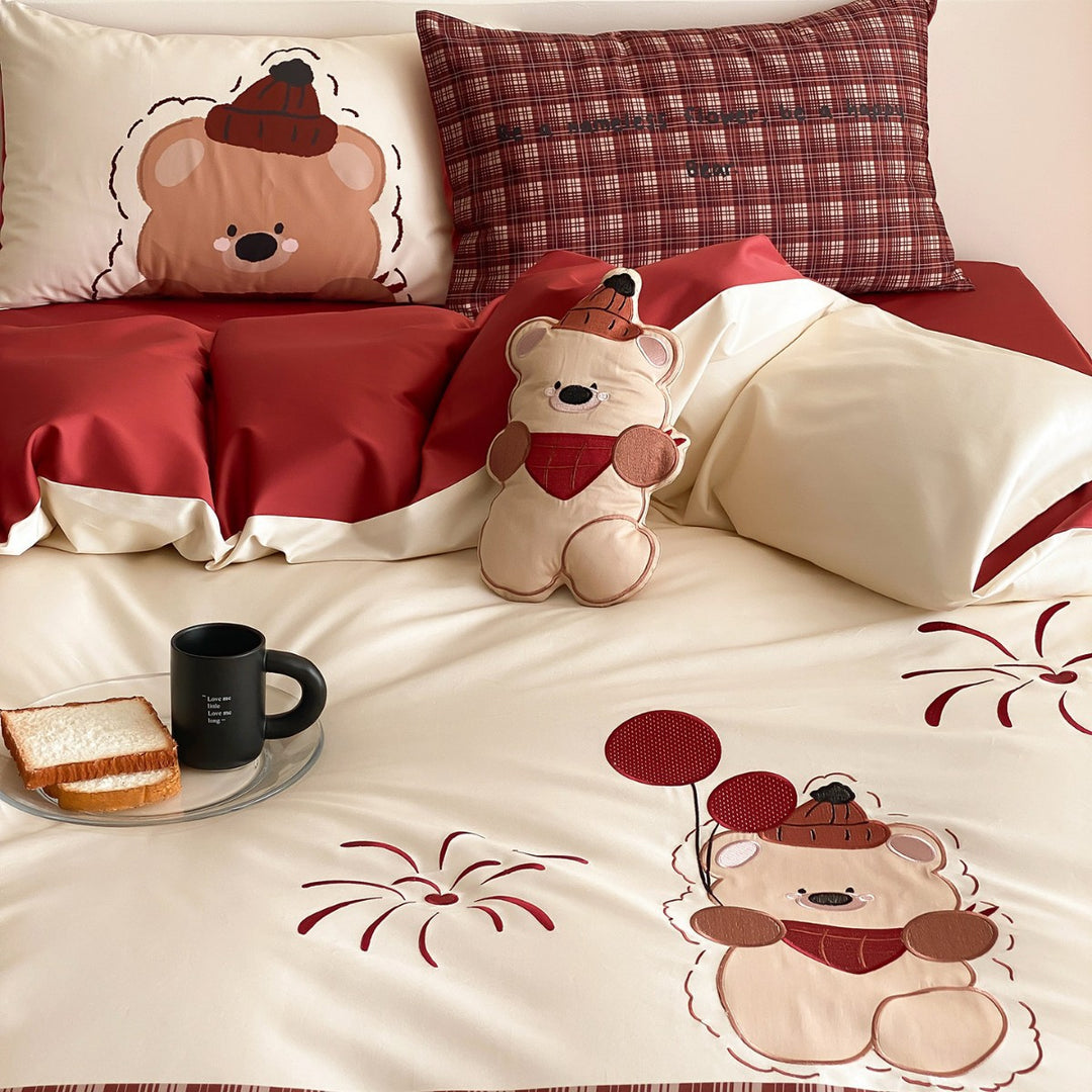 Children's bedding set made of cotton satin with a cute bear print, reversible function & quilted pillowcase