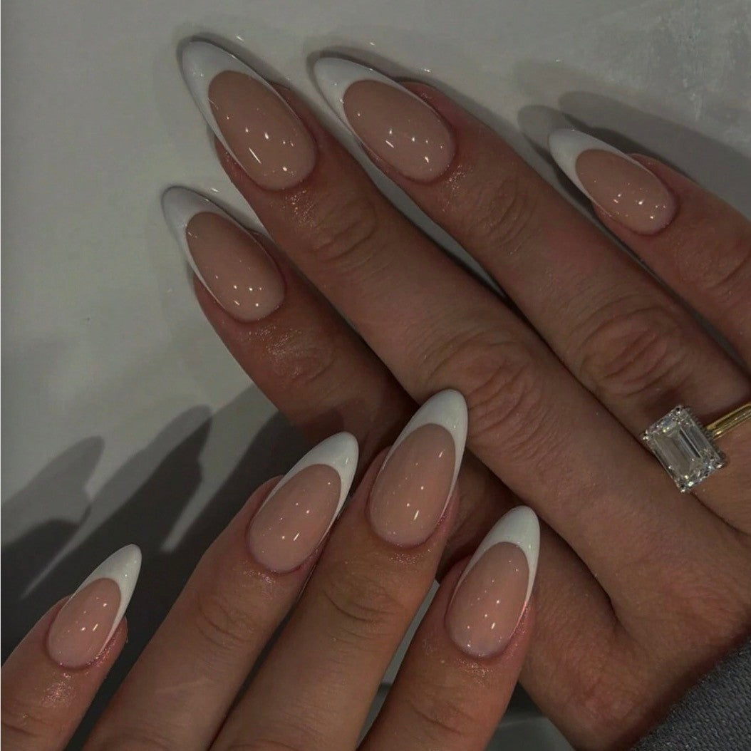 Artificial nail set with elegant French design and trendy accents Kalsten