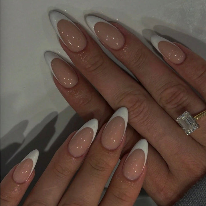 Artificial nail set with elegant French design and trendy accents Kalsten