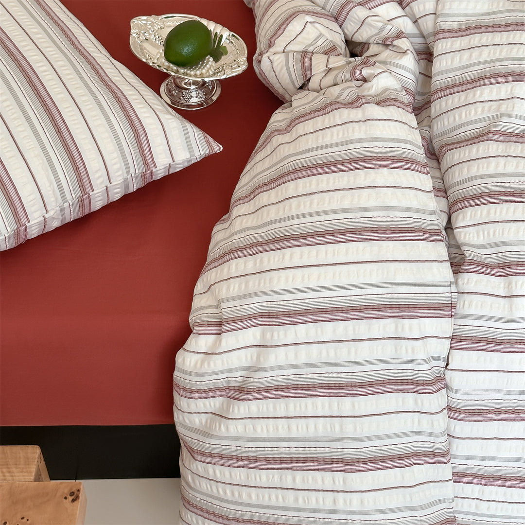 Striped cotton bedding set with waffle structure