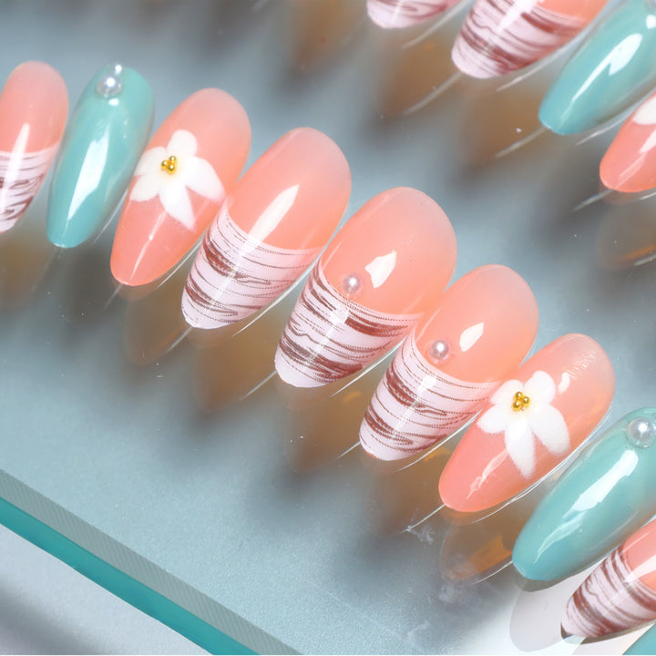 Artistic Floral Nail Extensions Kalsten