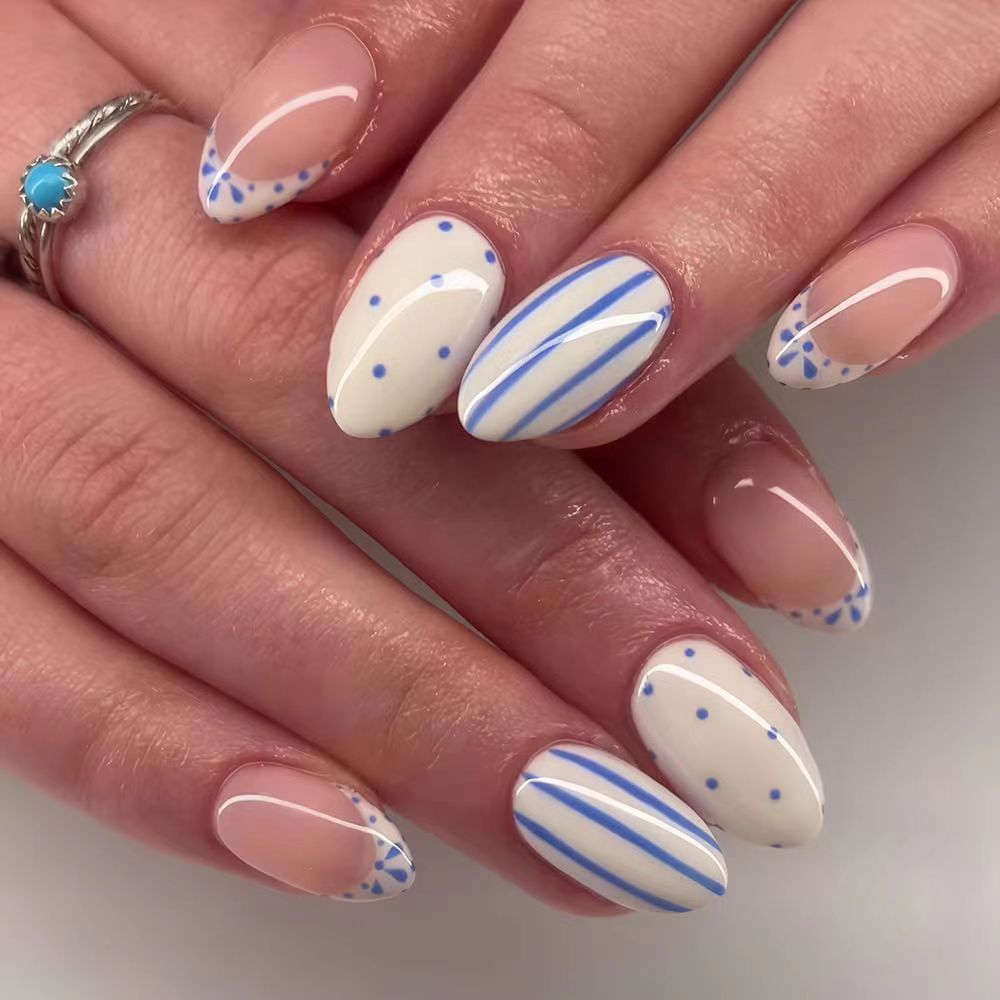 Decorative Press-On Nail Set 1790738838