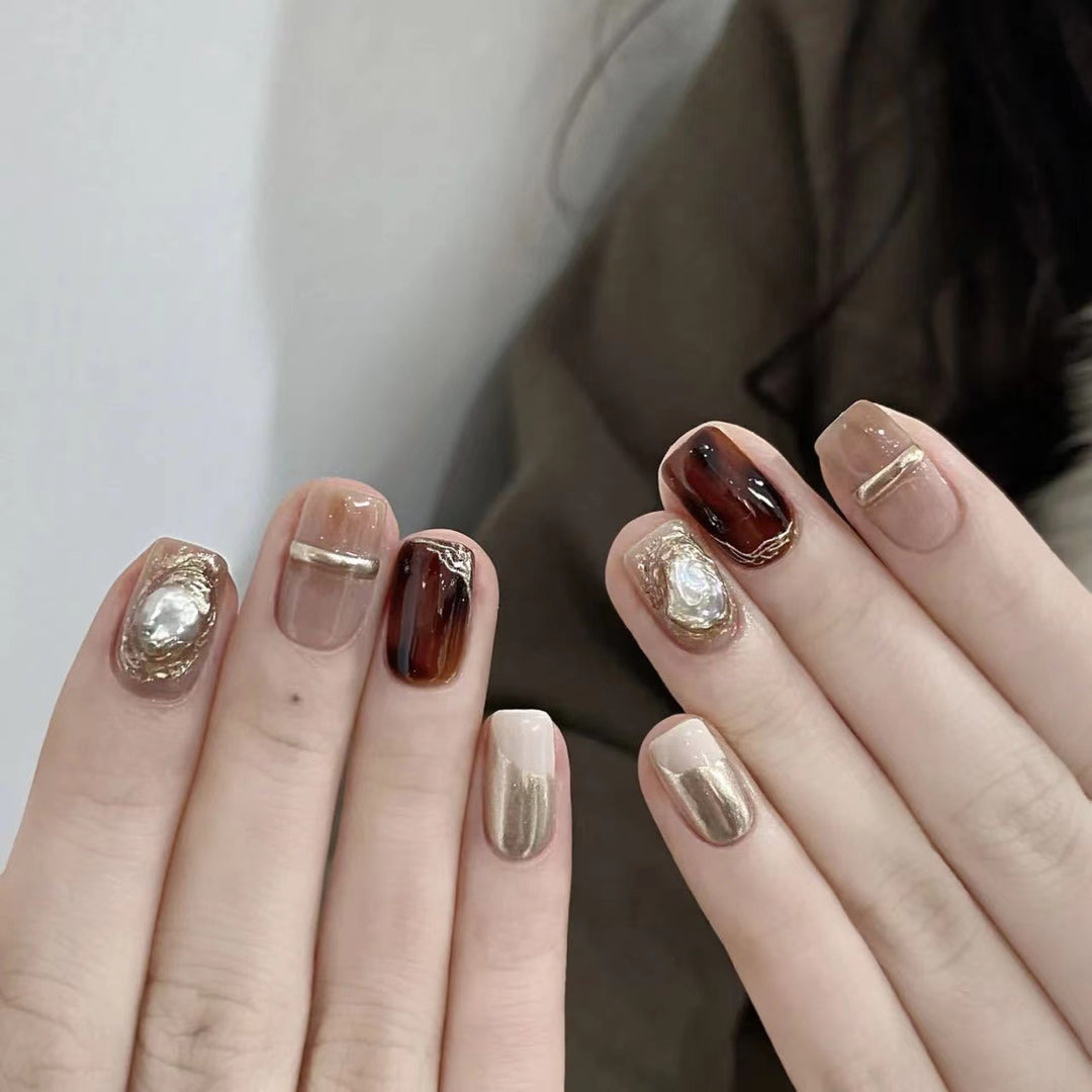 Premium Decorative Press-On Nail Art Set Kalsten