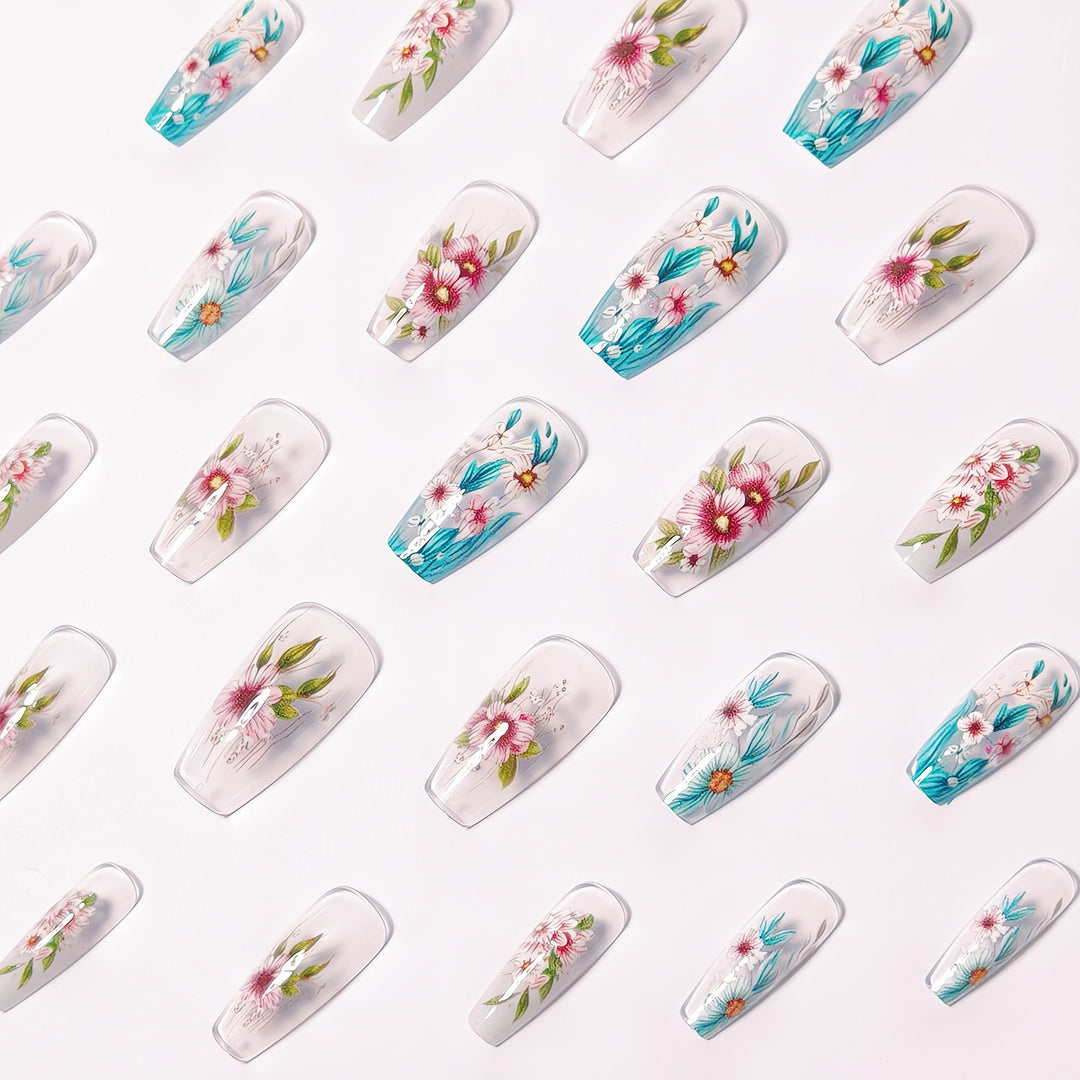 Artificial nail design with floral accents Kalsten