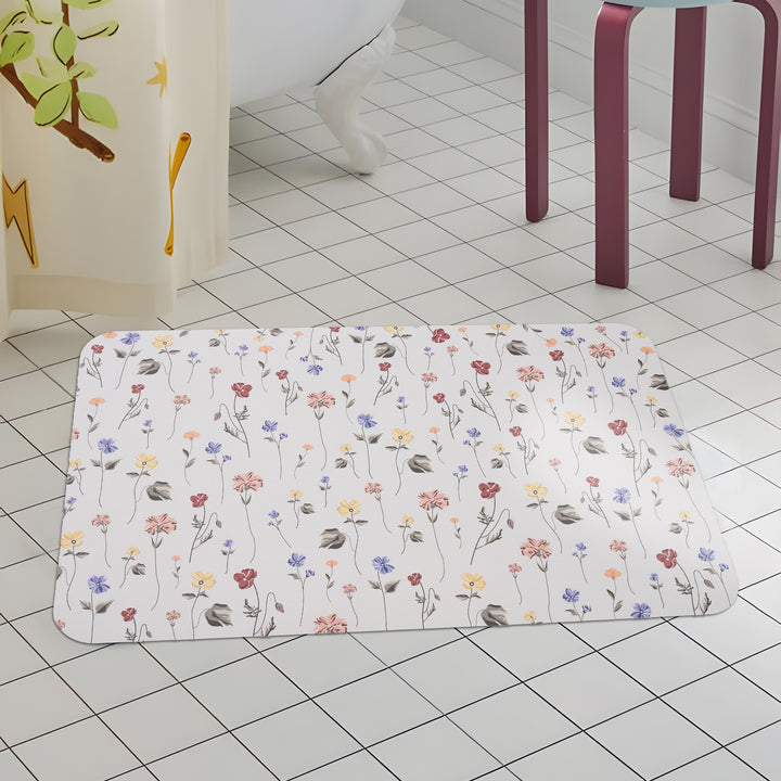 Kalsten Bath Mat Set made of soft microfiber with non-slip latex backing and delicate ornamental print