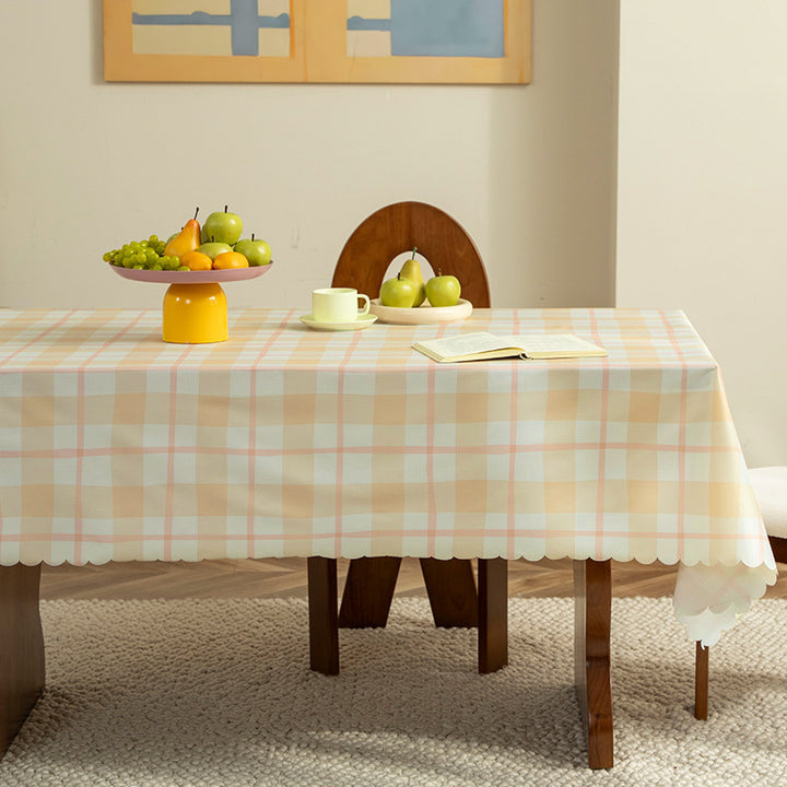 Wipeable tablecloth with star pattern and wavy hem Kalsten