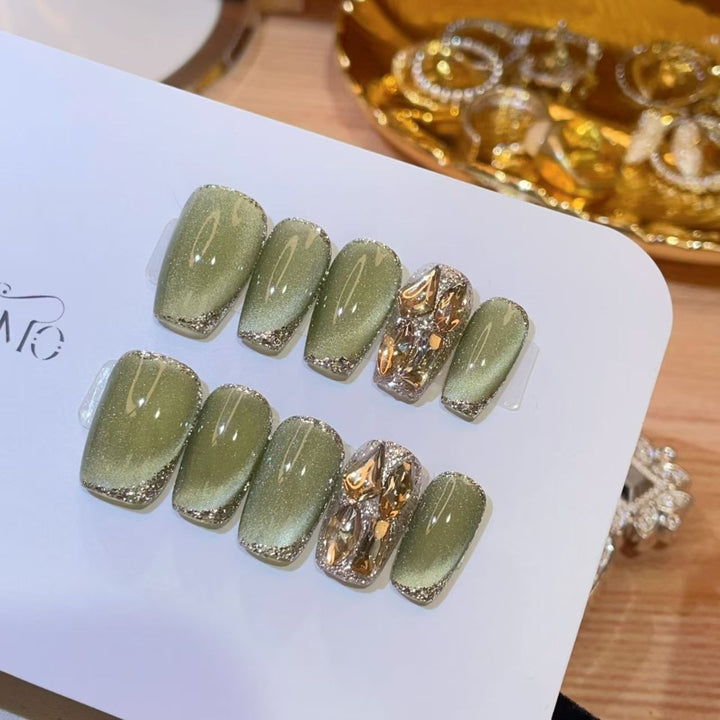 Glamorous Luxurious Press-On Nail Set Kalsten