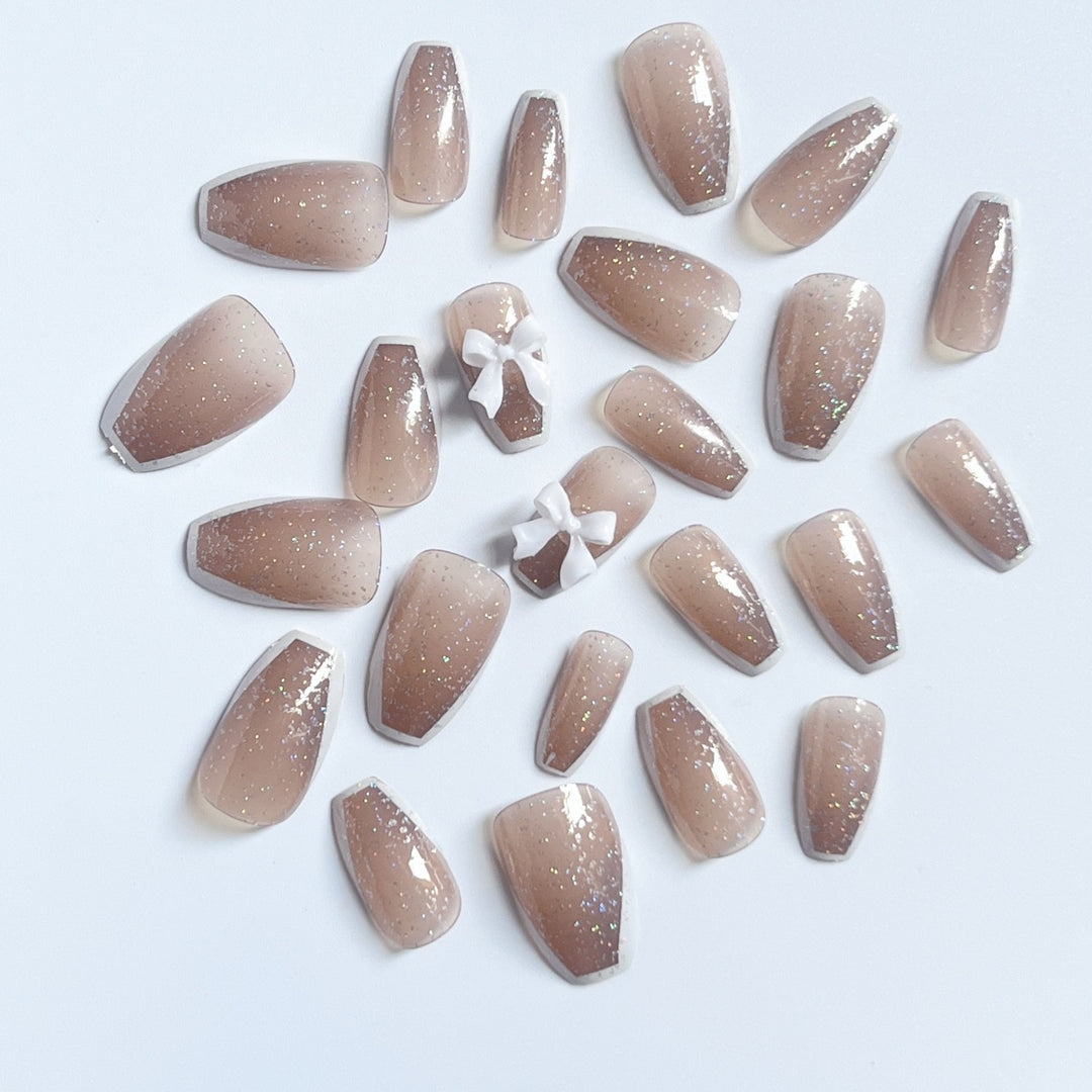 Glamorous Glittery Nail Art Kalsten