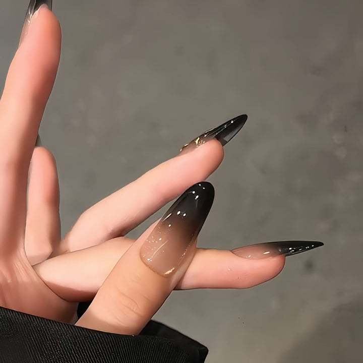 Glamorous artificial nails with intricate flower and glitter effects Kalsten