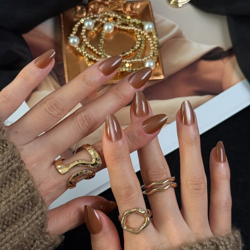 Luxurious artificial nails with shiny finish Kalsten