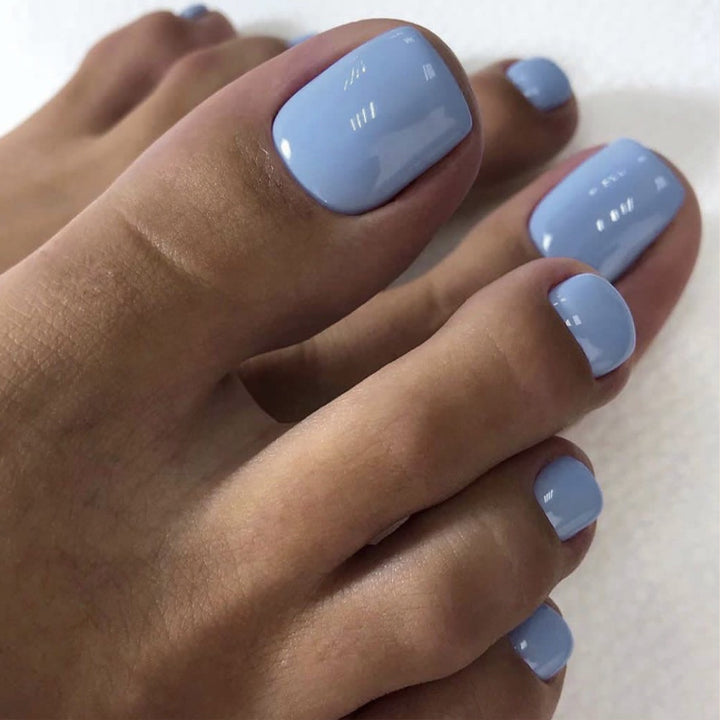 Artificial nail set with delicate blue and caring accessories Kalsten