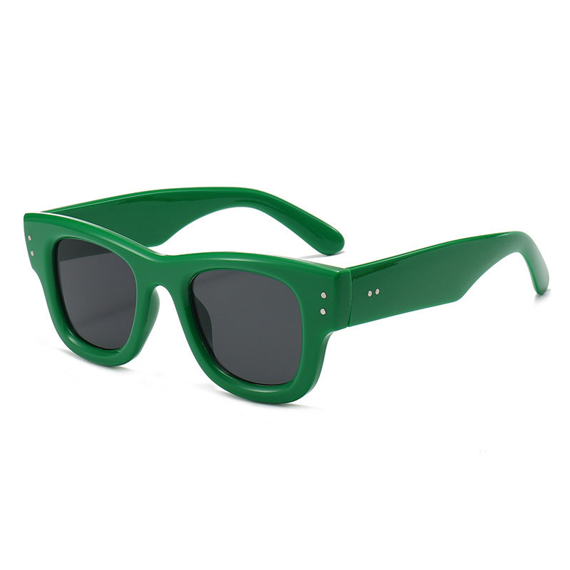 Retro-Influenced Bold Frame Sunglasses Kalsten