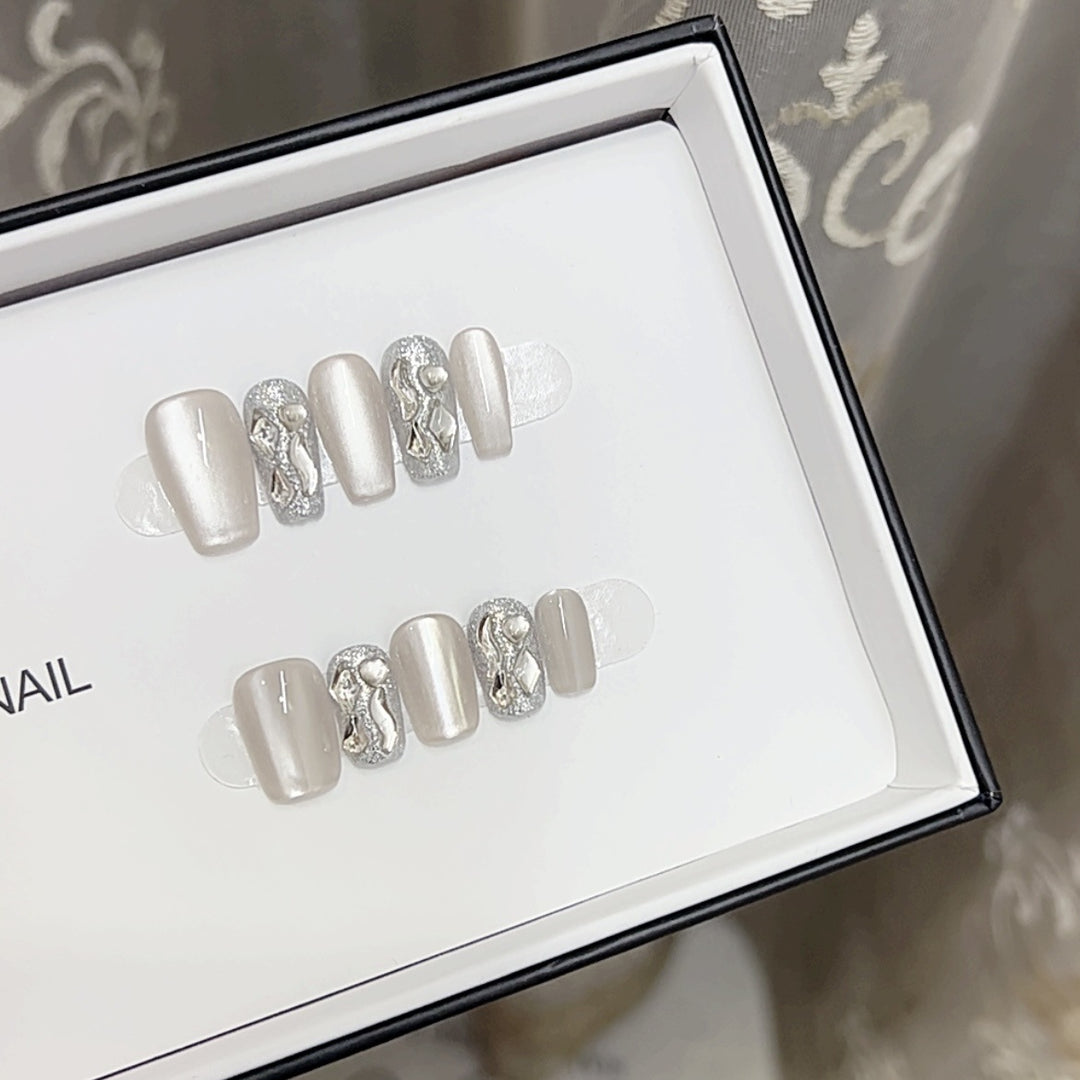 Elegant Designer Press-On Nails Set Kalsten