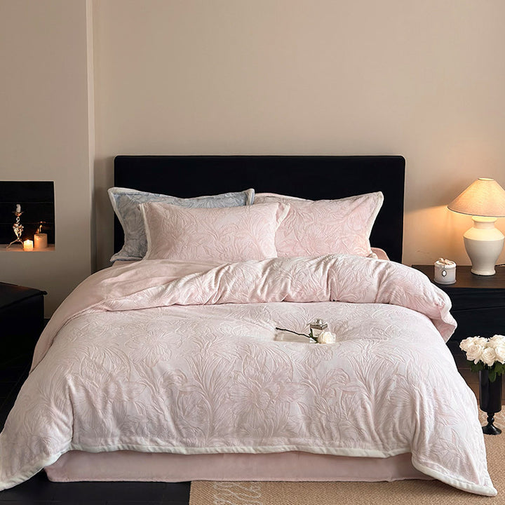 Quilted Velvet Duvet Cover Set with Floral Relief and Soft Filling Edge