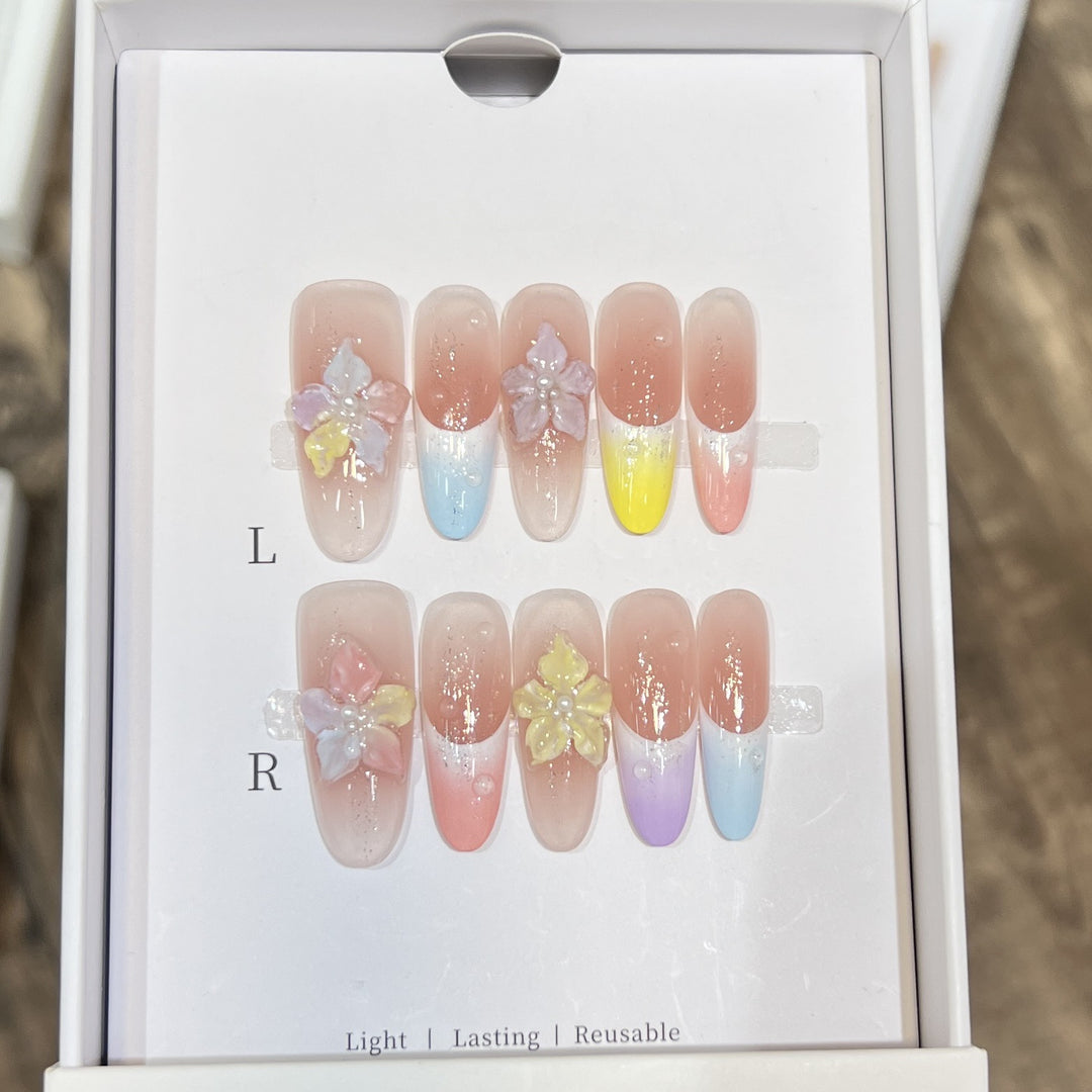Floral-Inspired Artistic Press-On Nail Set Kalsten