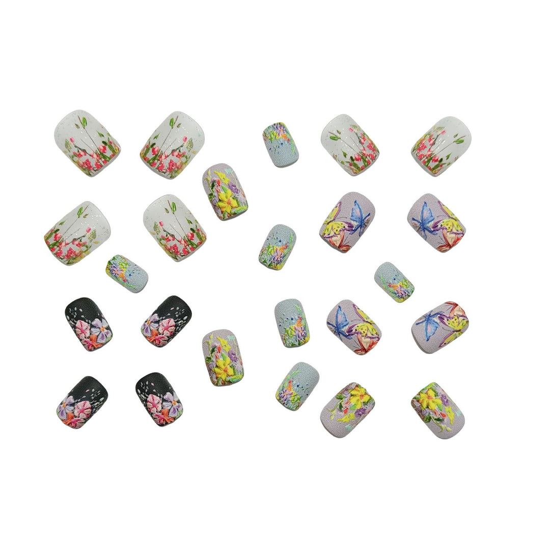 Artificial Nail Set with Floral 3D Designs Kalsten