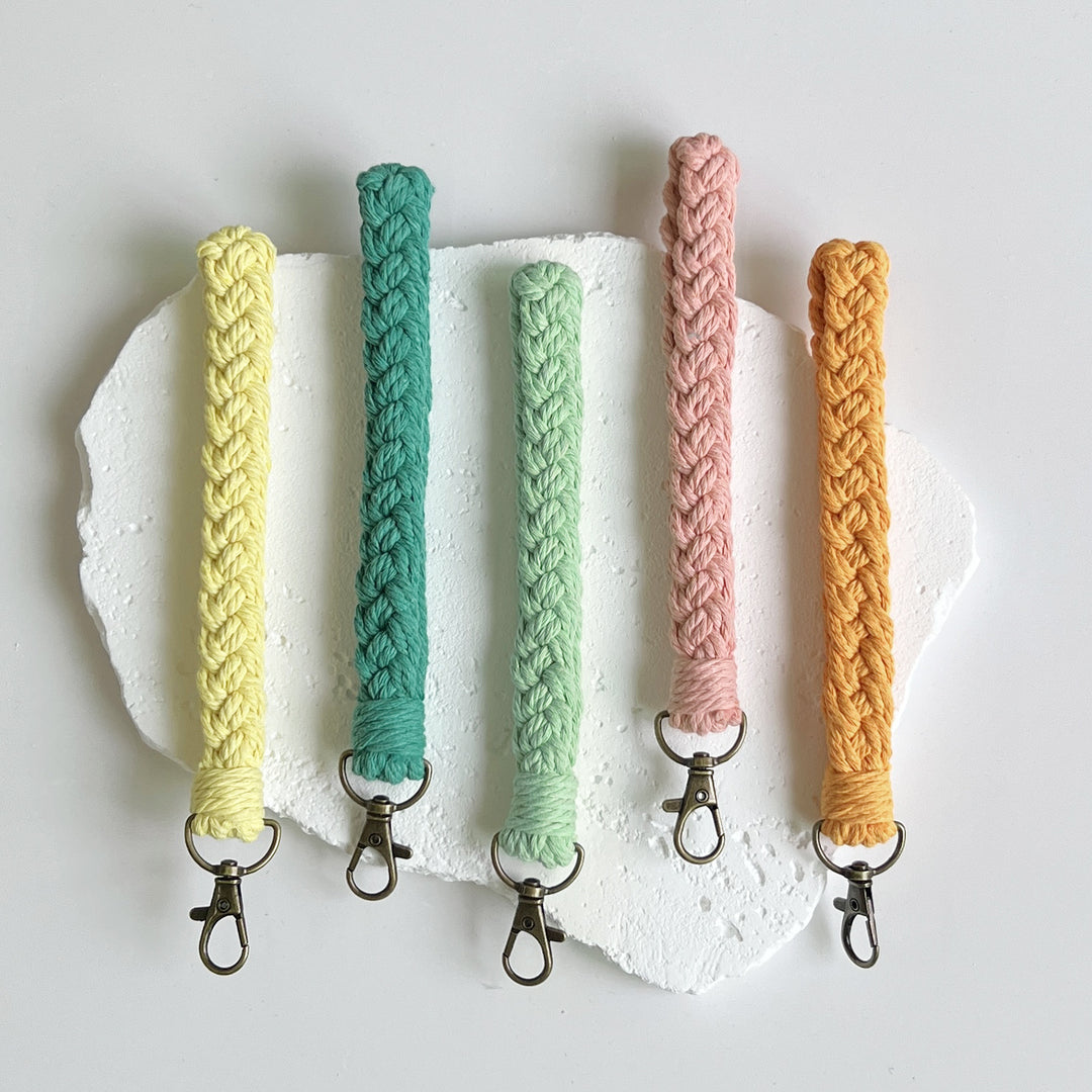 Braided Keychain Holder Kalsten