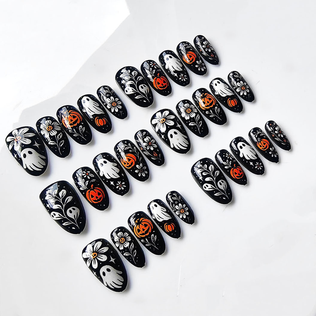 Artificial nails in Halloween design Kalsten