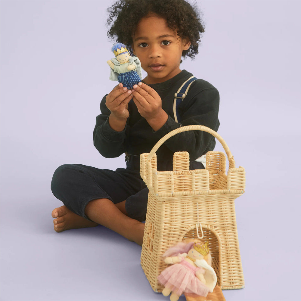 Playful basket in castle design Kalsten