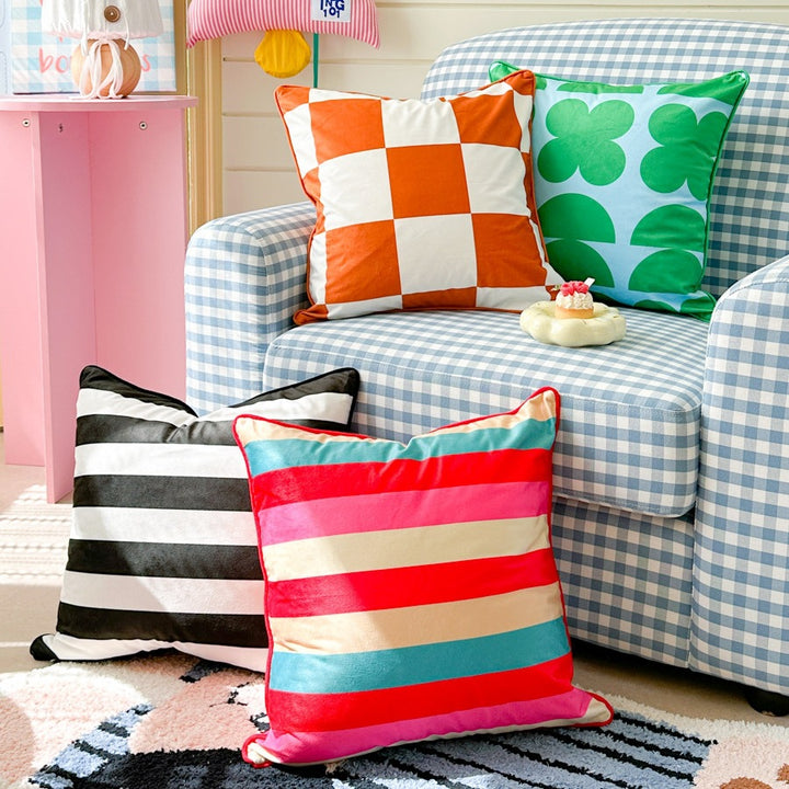 Decorative checkered cushion cover made of velvet velours with piping and concealed zipper