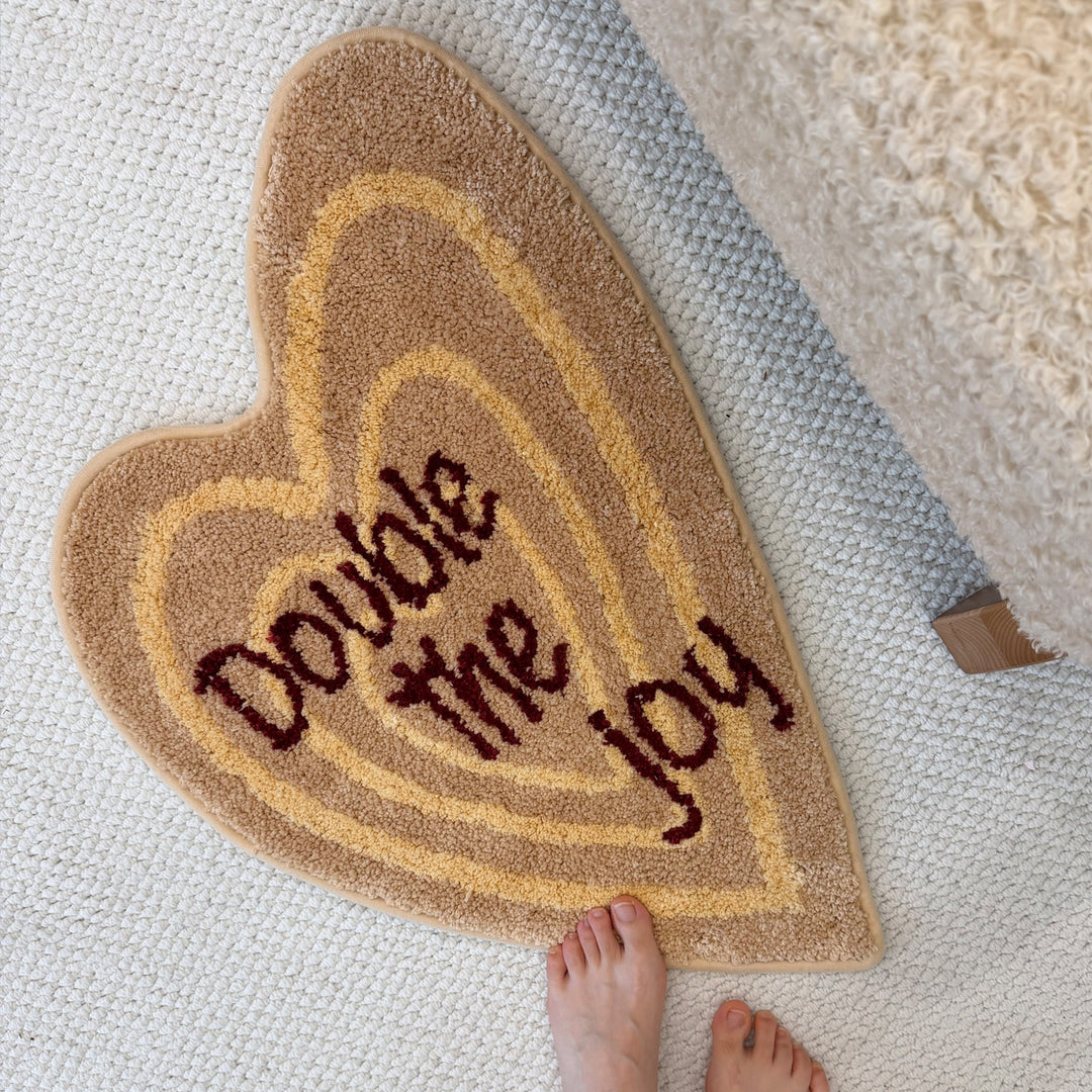 Heart-Shaped Cozy Bath Rug Kalsten