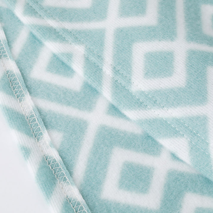 Women's patterned and cozy bedspread Kalsten