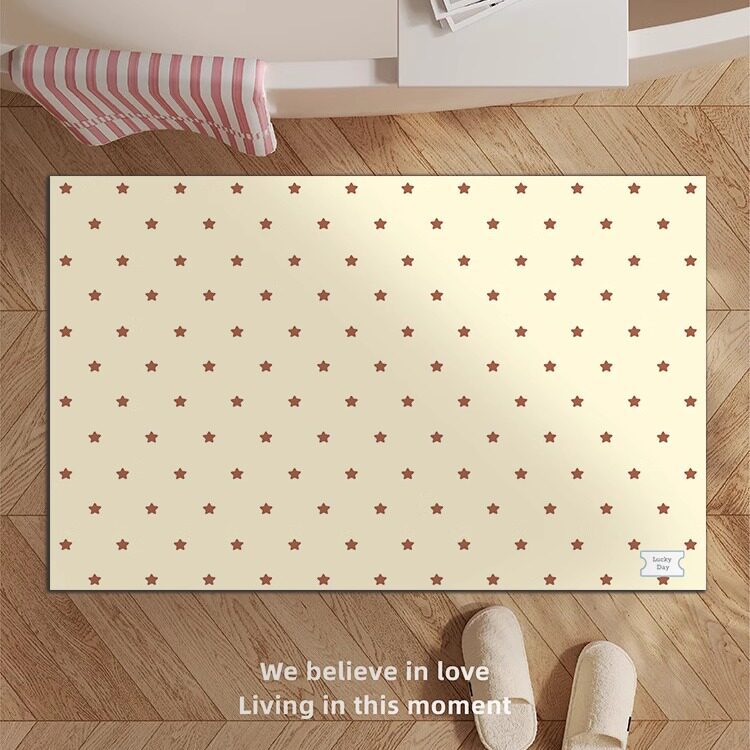 Star-Patterned Floor Mat