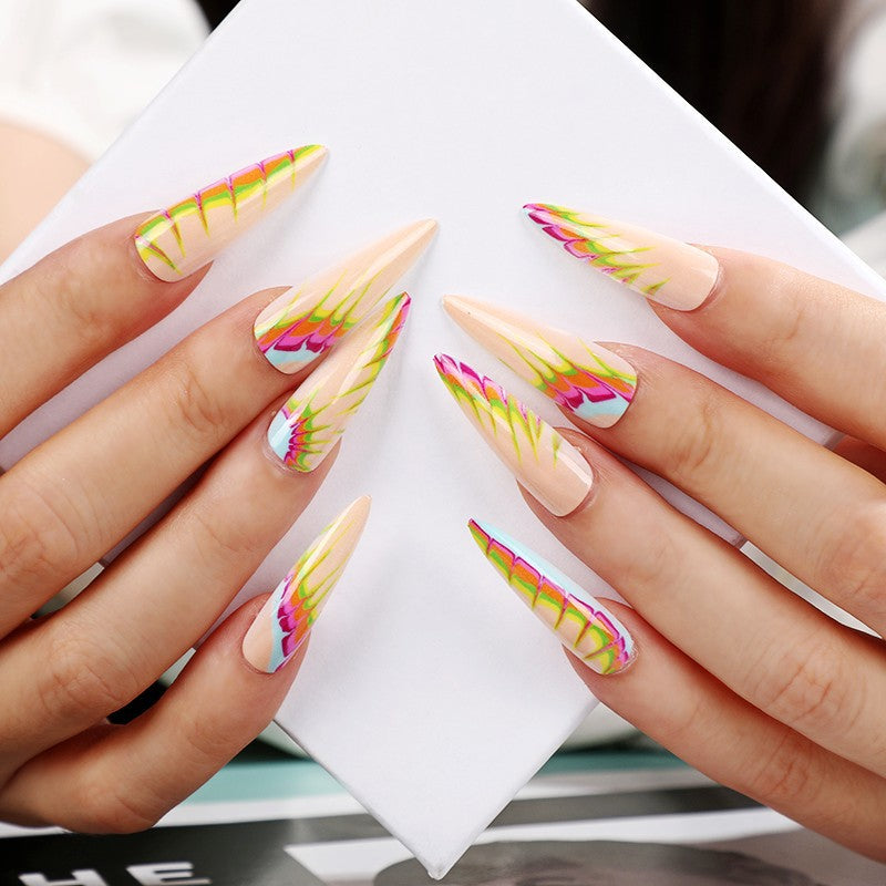 Creative artificial nails with modern wave pattern Kalsten