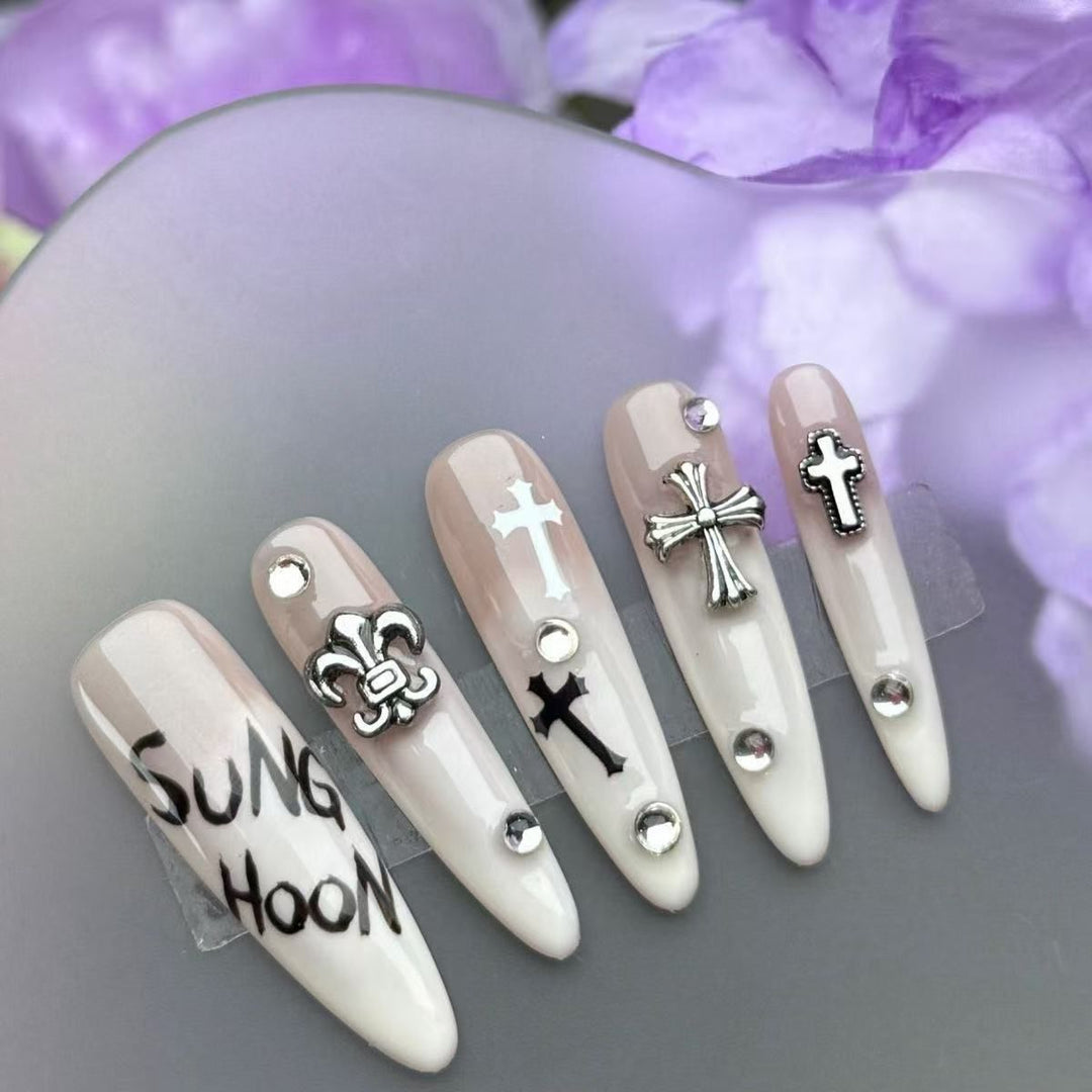 Artistic Heart Pattern Nail Art Extensions Kalsten