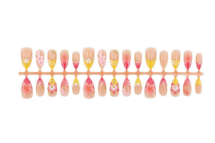 Artificial nail set with creative flower and lace decorations Kalsten