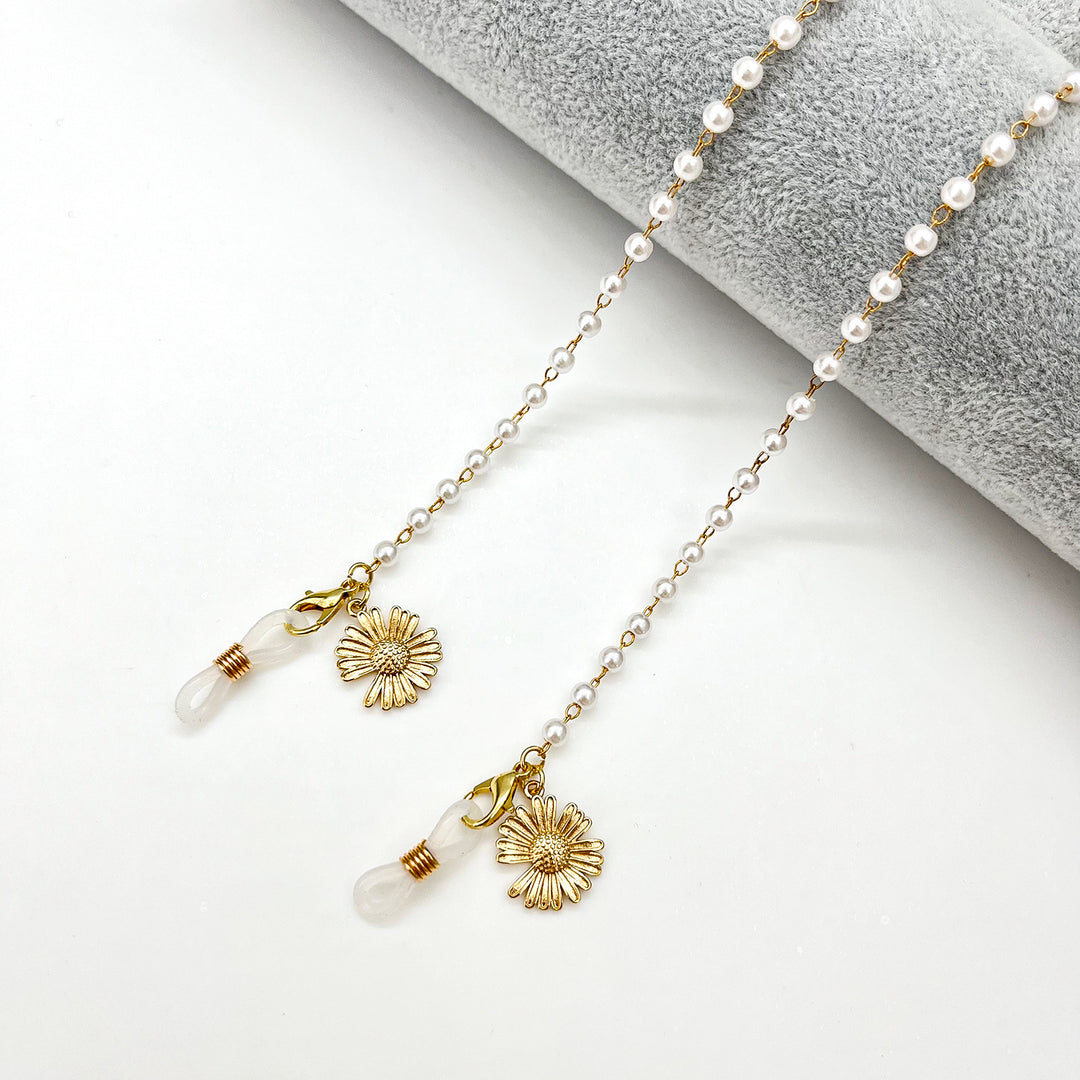 Heart-Shaped Beaded Eyewear Chain Kalsten