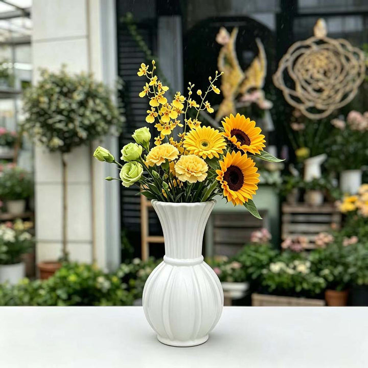 Elegant Ribbed Decorative Flower Vase Kalsten