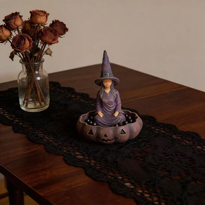 Witch-Themed Bird Feeder Kalsten