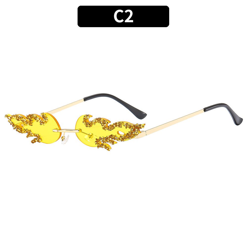 Artistic Flame-Designed Sunglasses