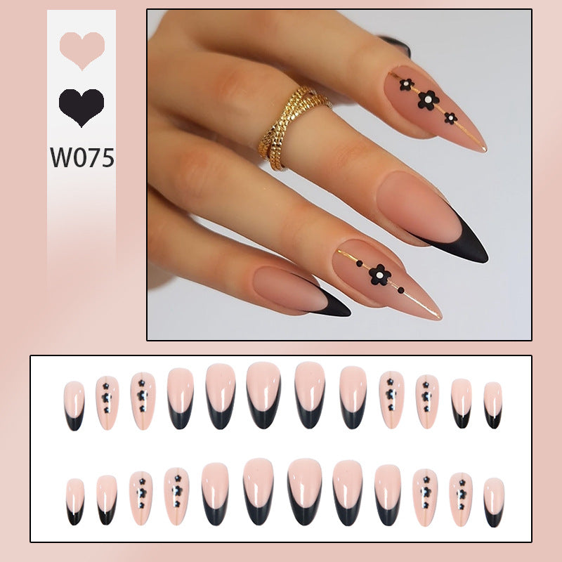 Artful nail designs with elegant accents Kalsten