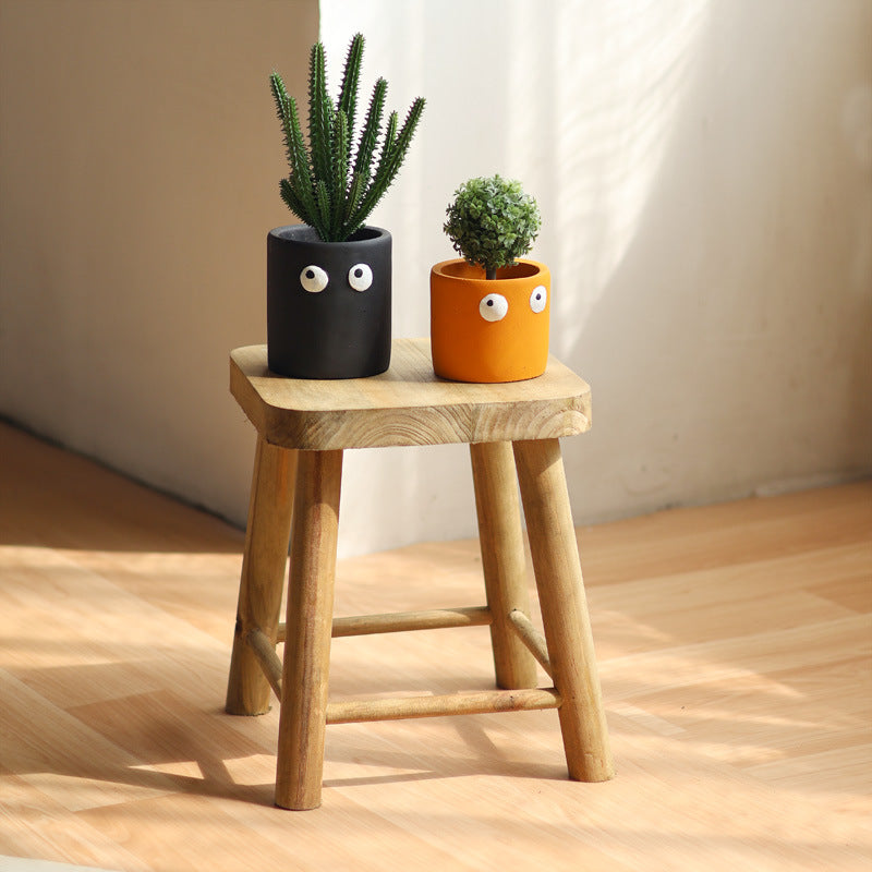 Handcrafted wooden stool Kalsten