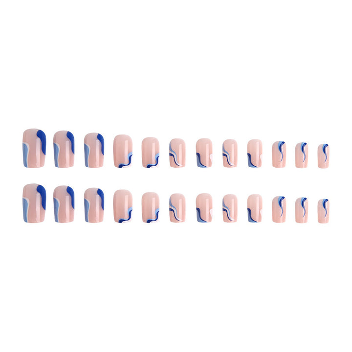Trendy artificial nails with abstract wave pattern Kalsten