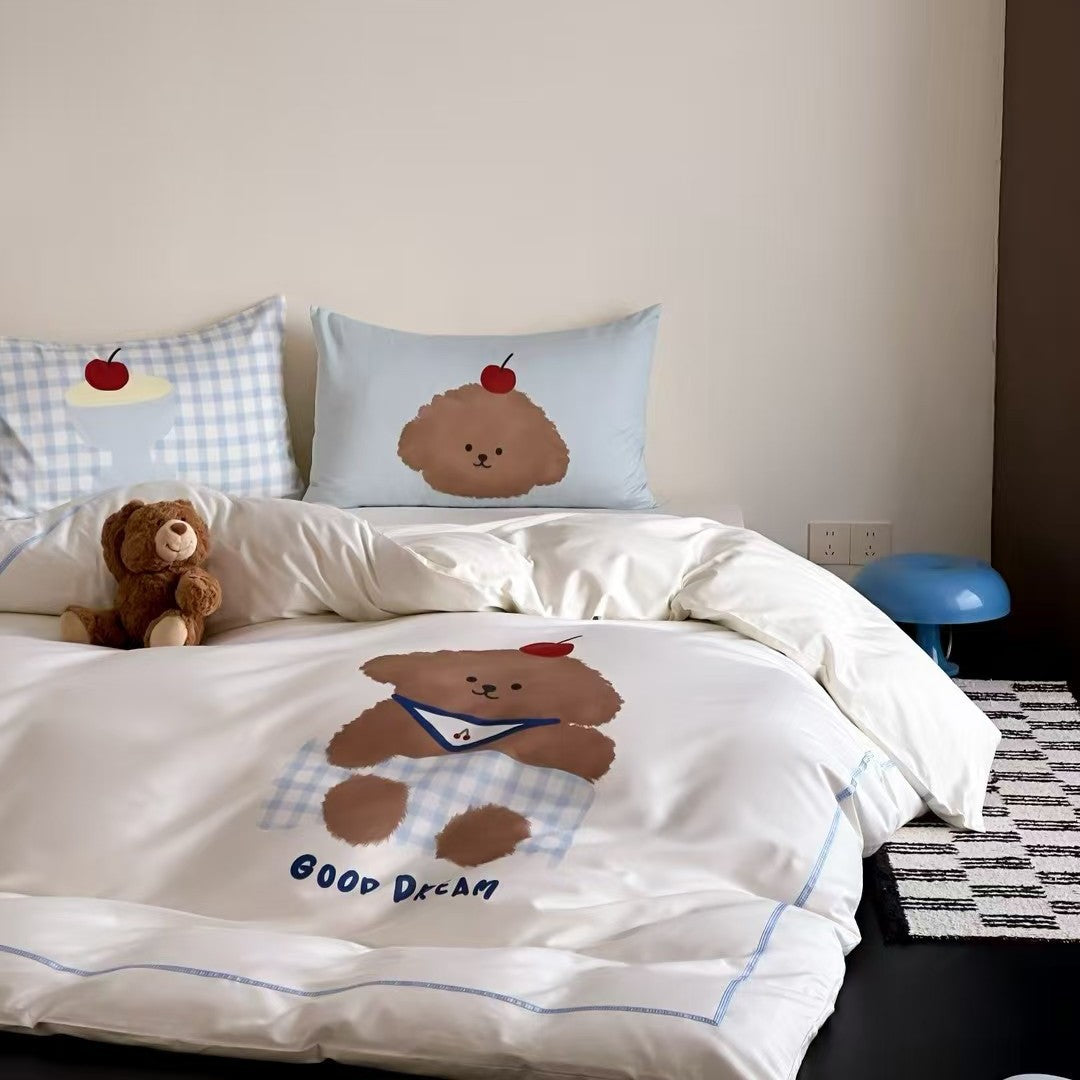 Playful bedding set with dessert illustration print
