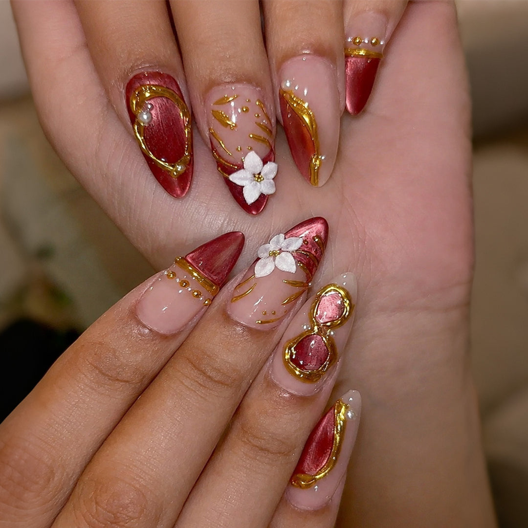 Artistic Press-On Nail Set with Floral and Metallic Accents kalsten