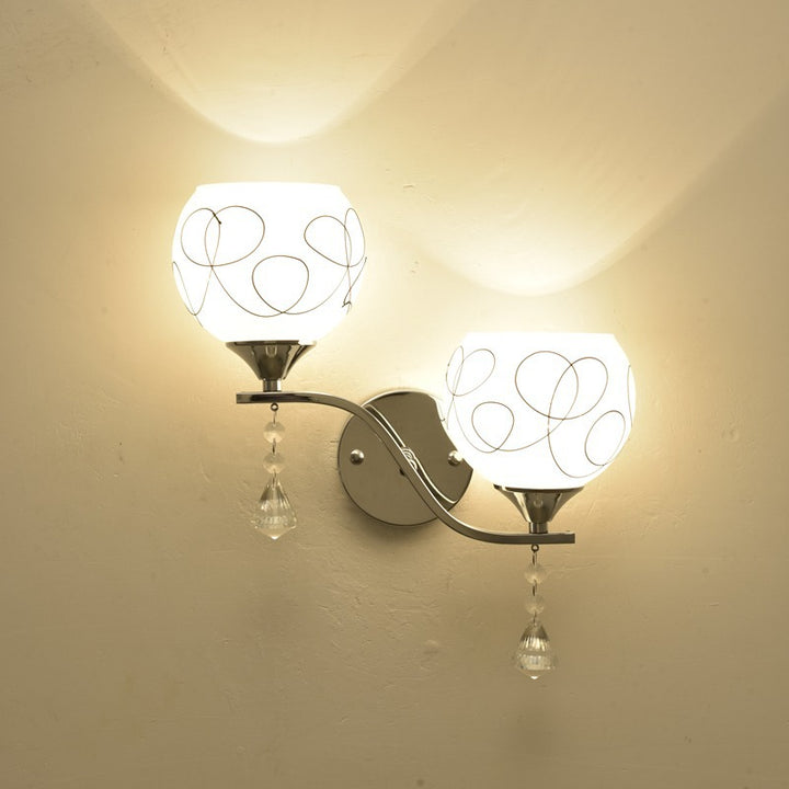 Modern Elegant Dual-Bulb Wall Sconce